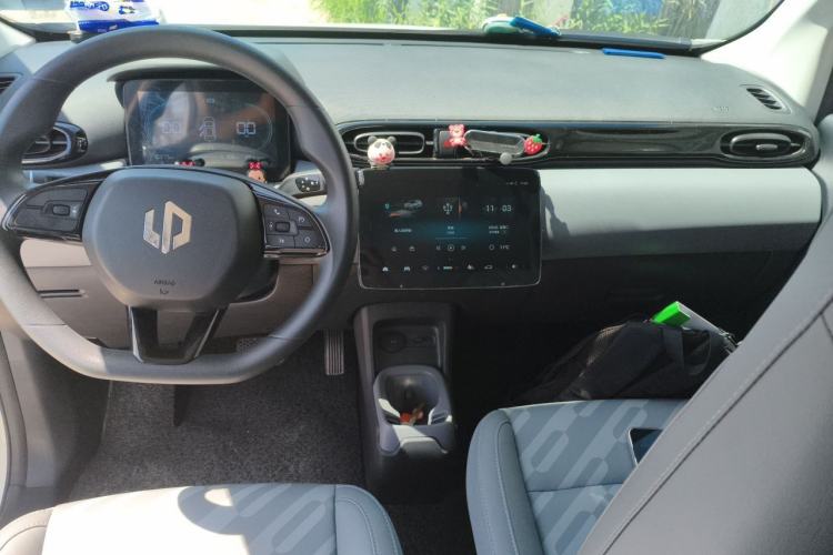 Used Leapmotor T03 2024 310 Comfort Edition Center Console
