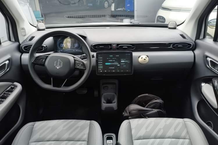 Used Leapmotor T03 2024 403 Comfort Edition Center Console