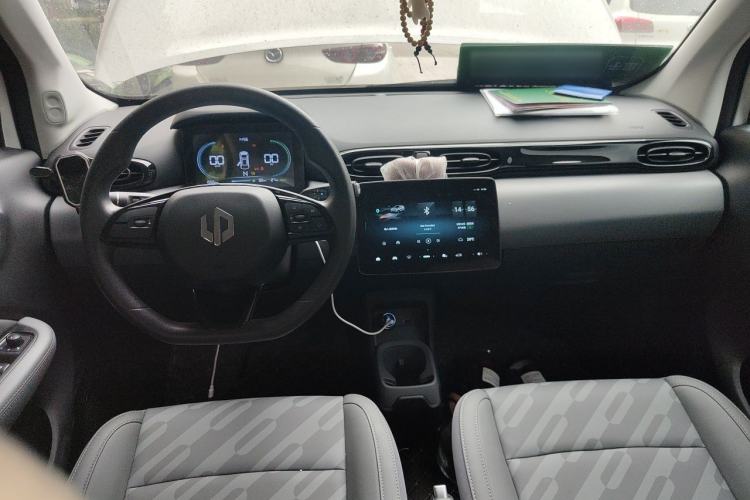 Used Leapmotor T03 2024 200 Lite Edition Center Console