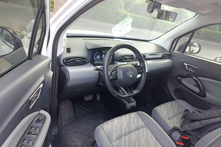Used Leapmotor T03 2024 403 Comfort Edition Center Console