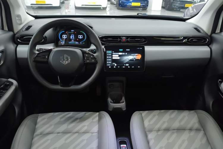 Used Leapmotor T03 2024 310 Comfort Edition Center Console