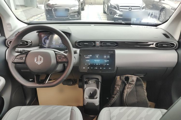 Used Leapmotor T03 2024 403 Comfort Edition Center Console