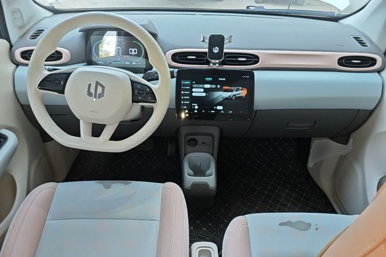 Used Leapmotor T03 2024 403 Comfort Edition Center Console