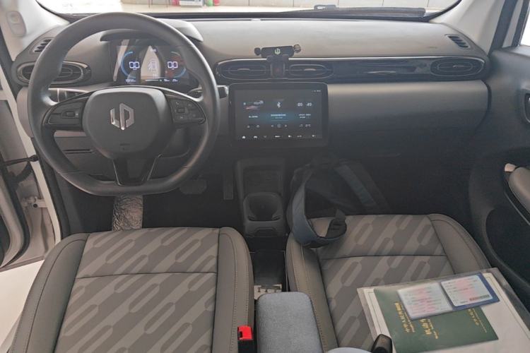 Used Leapmotor T03 2024 310 Comfort Edition Center Console