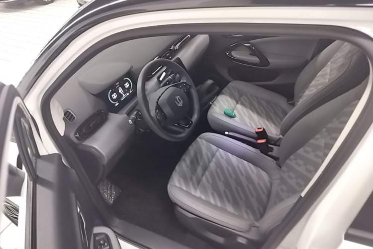 Used Leapmotor T03 2024 200 Lite Edition Driver Seat