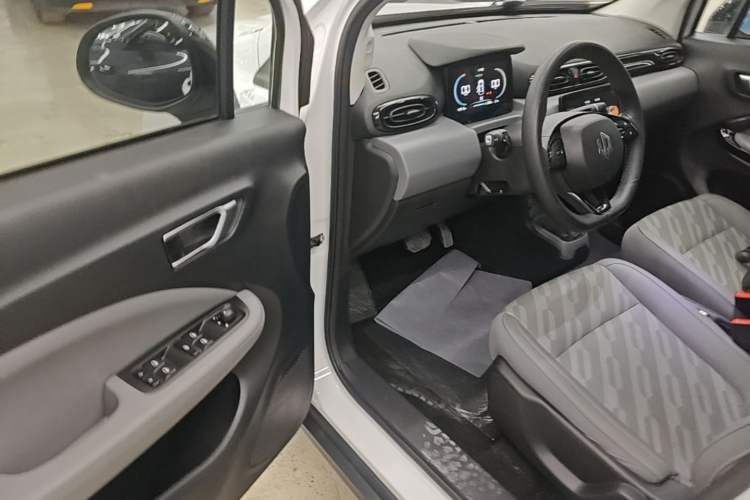 Used Leapmotor T03 2024 310 Comfort Edition Driver Seat