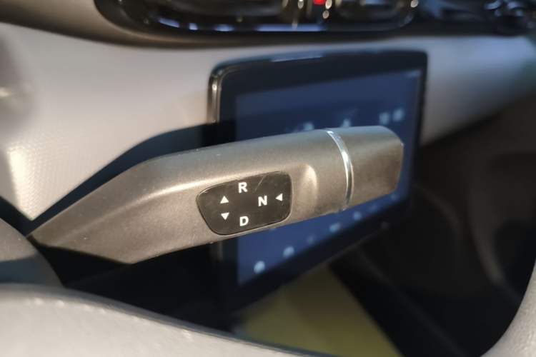 Used Leapmotor T03 2024 310 Comfort Edition Gear Lever