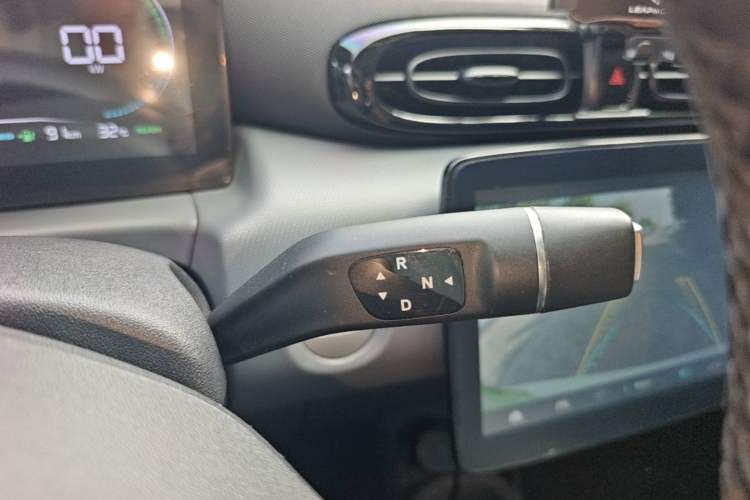 Used Leapmotor T03 2024 310 Comfort Edition Gear Lever