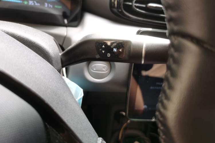 Used Leapmotor T03 2024 403 Comfort Edition Gear Lever