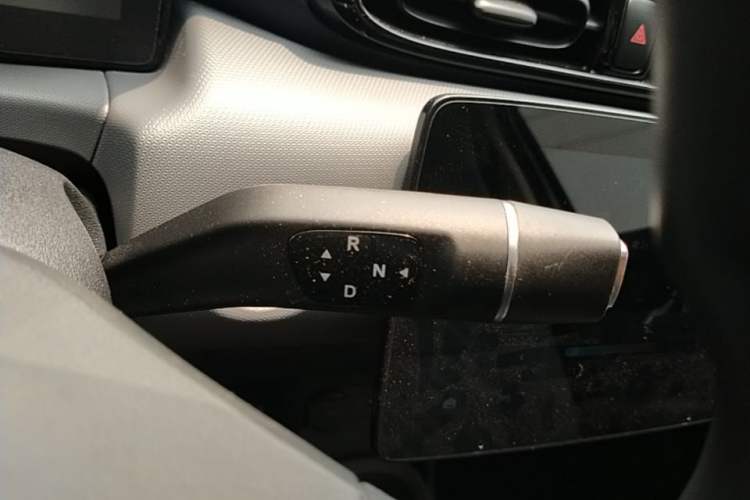 Used Leapmotor T03 2024 310 Comfort Edition Gear Lever