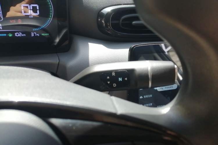 Used Leapmotor T03 2024 310 Comfort Edition Gear Lever