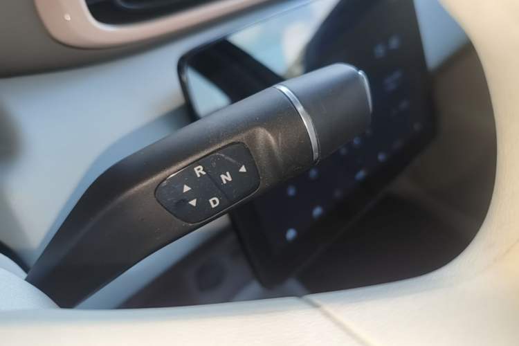Used Leapmotor T03 2024 403 Comfort Edition Gear Lever