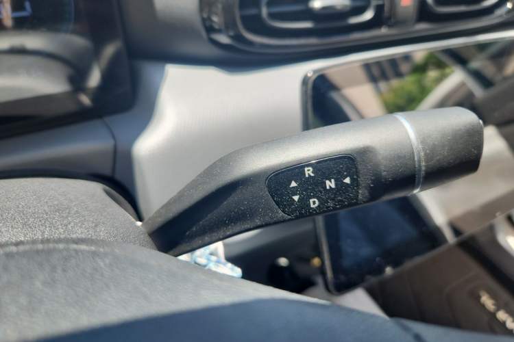 Used Leapmotor T03 2024 403 Comfort Edition Gear Lever