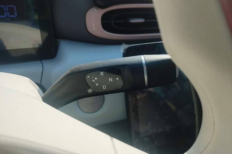 Used Leapmotor T03 2024 200 Lite Edition Gear Lever