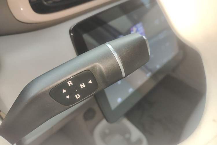 Used Leapmotor T03 2024 310 Comfort Edition Gear Lever