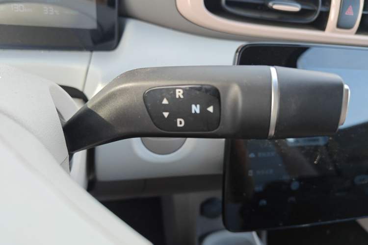 Used Leapmotor T03 2024 310 Comfort Edition Gear Lever