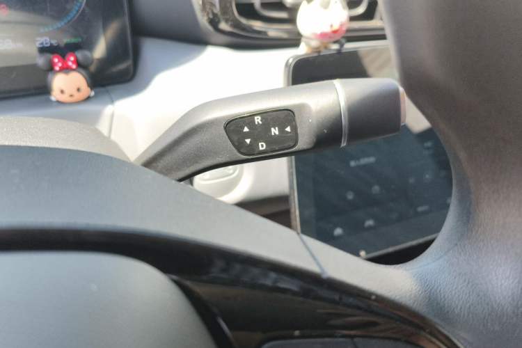 Used Leapmotor T03 2024 310 Comfort Edition Gear Lever