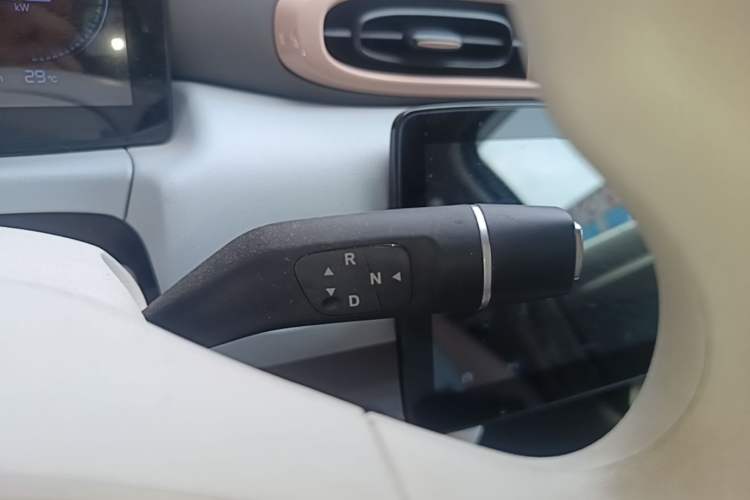 Used Leapmotor T03 2024 200 Lite Edition Gear Lever