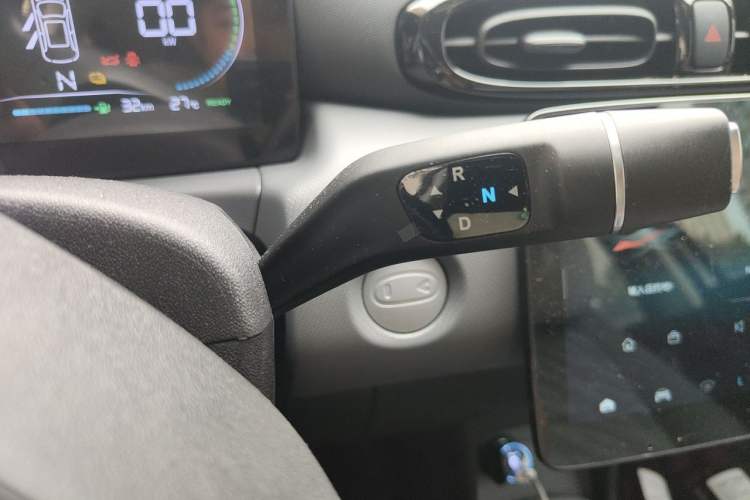 Used Leapmotor T03 2024 200 Lite Edition Gear Lever