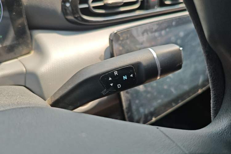 Used Leapmotor T03 2024 310 Comfort Edition Gear Lever