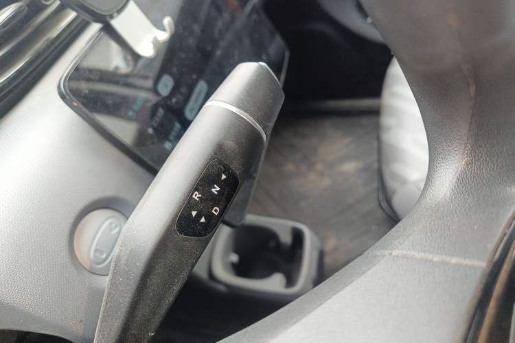 Used Leapmotor T03 2024 403 Comfort Edition Gear Lever