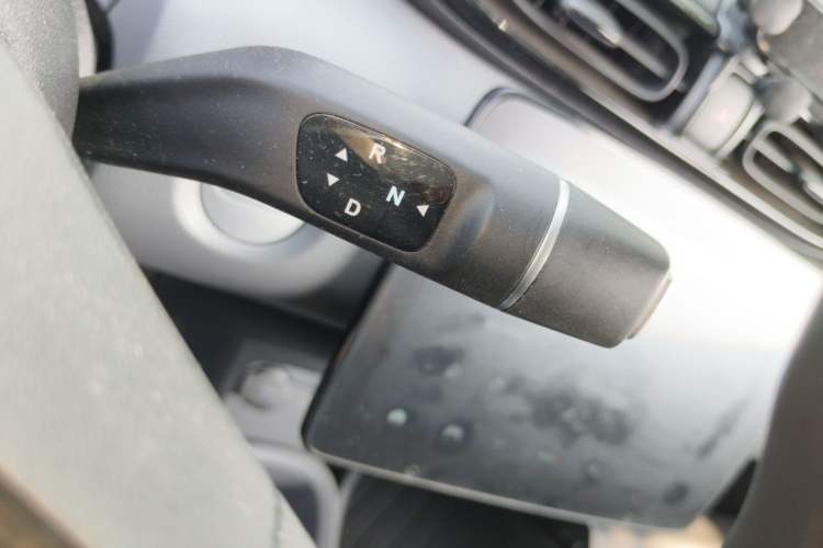Used Leapmotor T03 2024 200 Lite Edition Gear Lever