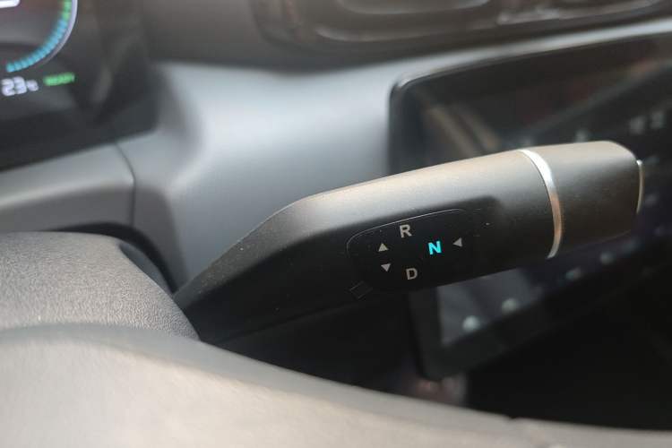 Used Leapmotor T03 2024 310 Comfort Edition Gear Lever