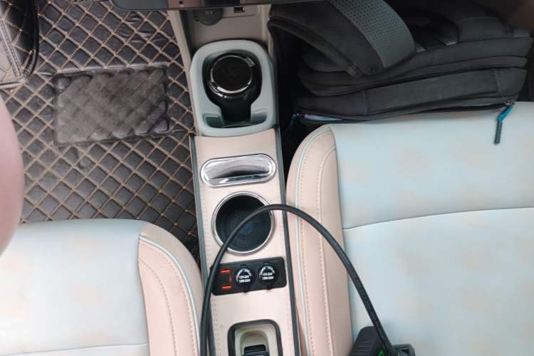 Used Leapmotor T03 2024 310 Comfort Edition Gear Lever
