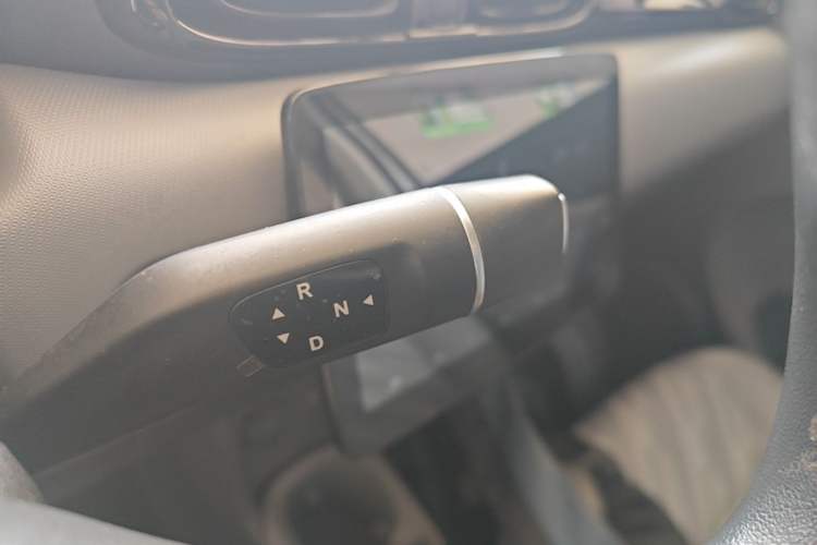 Used Leapmotor T03 2024 310 Comfort Edition Gear Lever