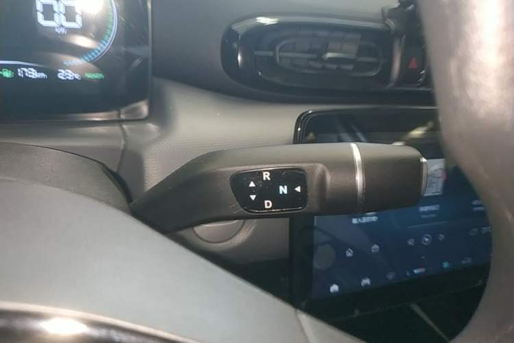Used Leapmotor T03 2024 310 Comfort Edition Gear Lever
