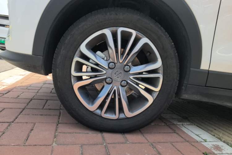Used Leapmotor T03 2024 310 Comfort Edition Left Front Wheel Hub
