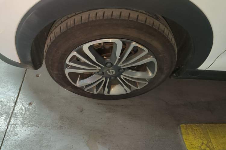 Used Leapmotor T03 2024 310 Comfort Edition Left Front Wheel Hub