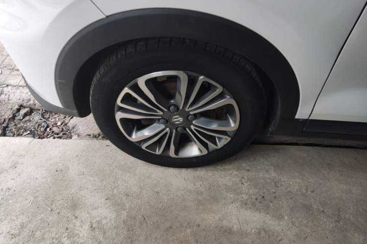Used Leapmotor T03 2024 310 Comfort Edition Left Front Wheel Hub