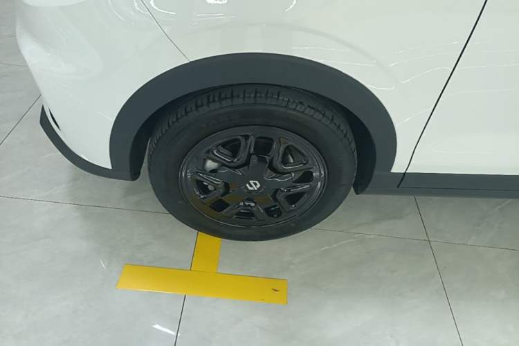 Used Leapmotor T03 2024 310 Comfort Edition Left Front Wheel Hub