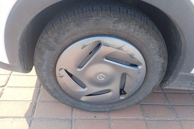 Used Leapmotor T03 2024 200 Lite Edition Left Front Wheel Hub