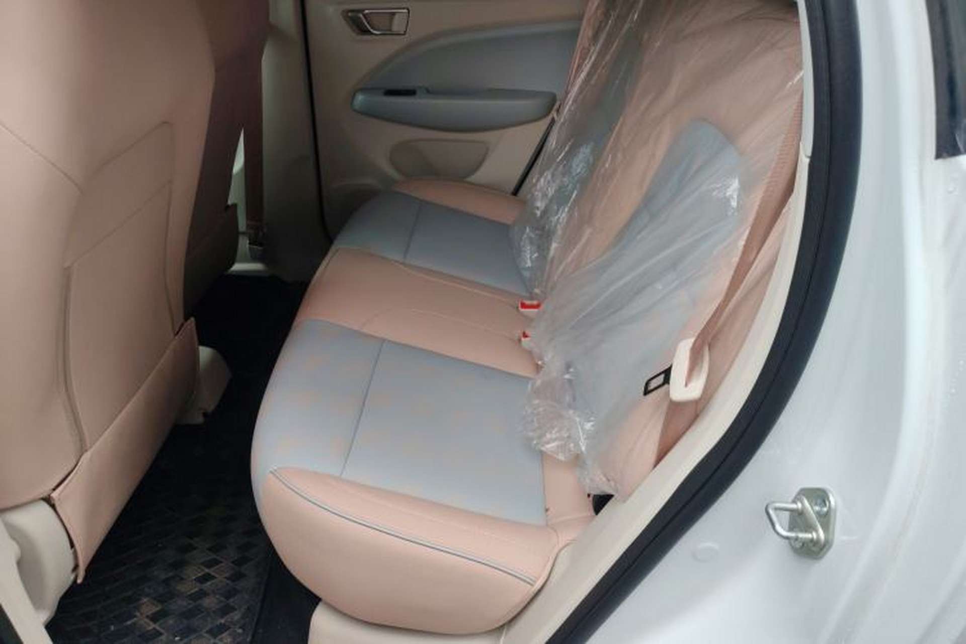 Used Leapmotor T03 2024 200 Lite Edition Left Rear Seat