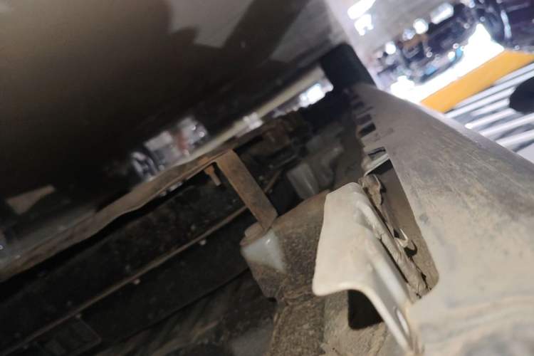 Used Leapmotor T03 2024 200 Lite Edition Left Side Sill