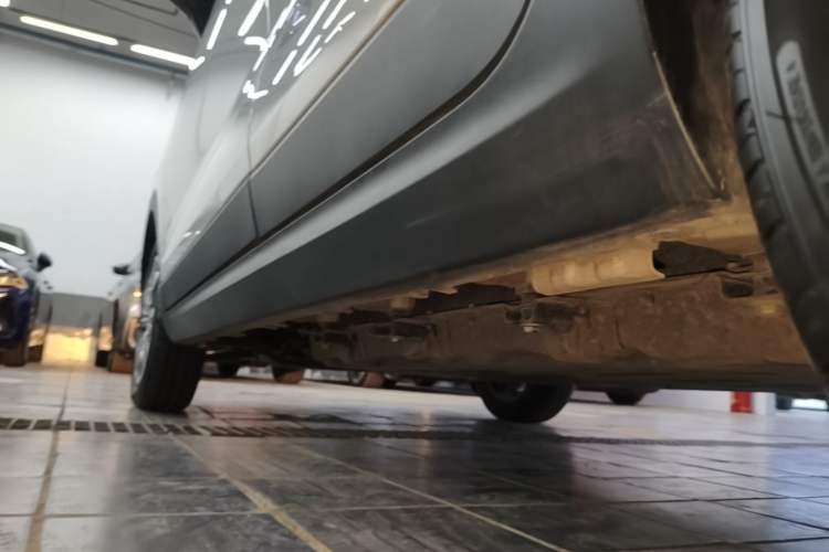 Used Leapmotor T03 2024 310 Comfort Edition Left Side Sill