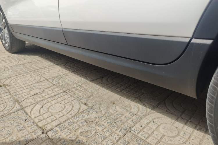 Used Leapmotor T03 2024 310 Comfort Edition Left Side Sill