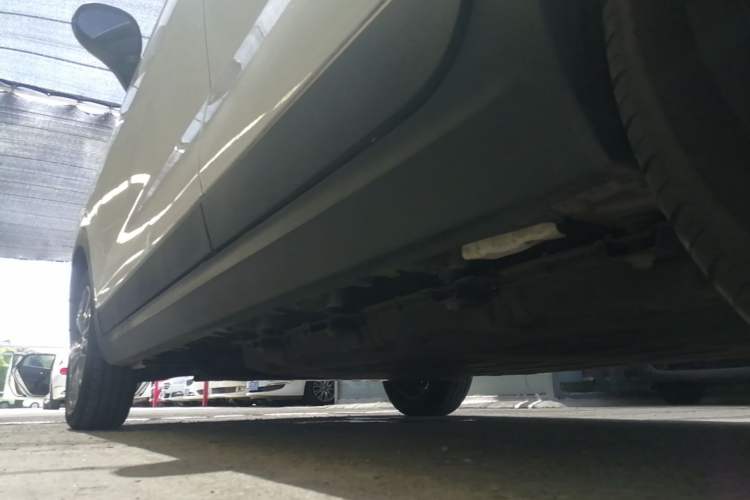 Used Leapmotor T03 2024 310 Comfort Edition Left Side Sill