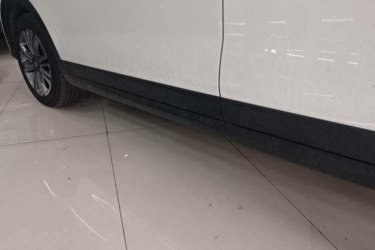 Used Leapmotor T03 2024 310 Comfort Edition Left Side Sill