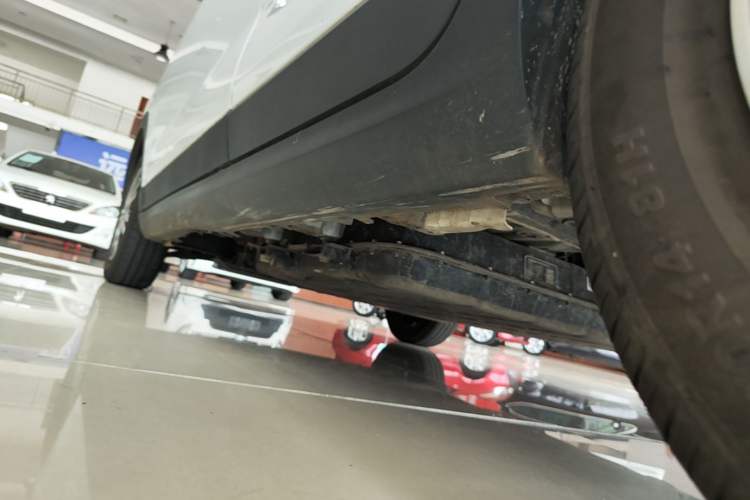 Used Leapmotor T03 2024 200 Lite Edition Left Side Sill