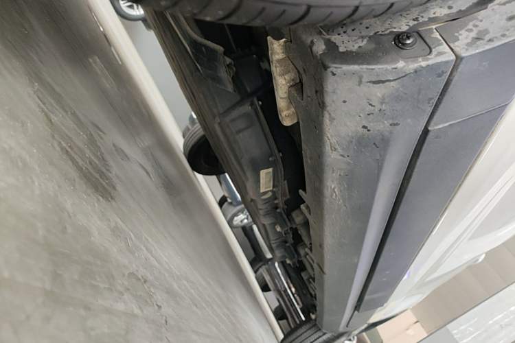Used Leapmotor T03 2024 200 Lite Edition Left Side Sill