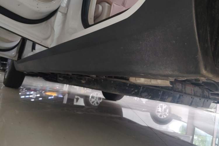 Used Leapmotor T03 2024 200 Lite Edition Left Side Sill