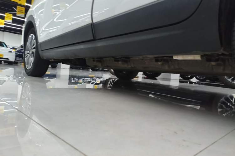 Used Leapmotor T03 2024 310 Comfort Edition Left Side Sill