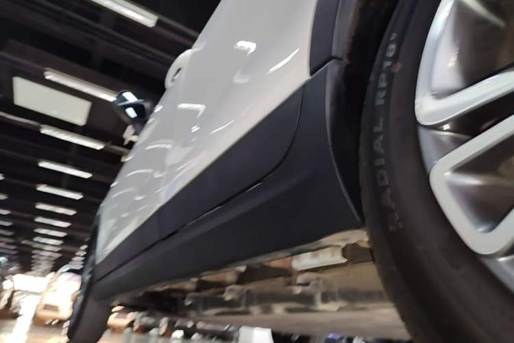 Used Leapmotor T03 2024 310 Comfort Edition Left Side Sill