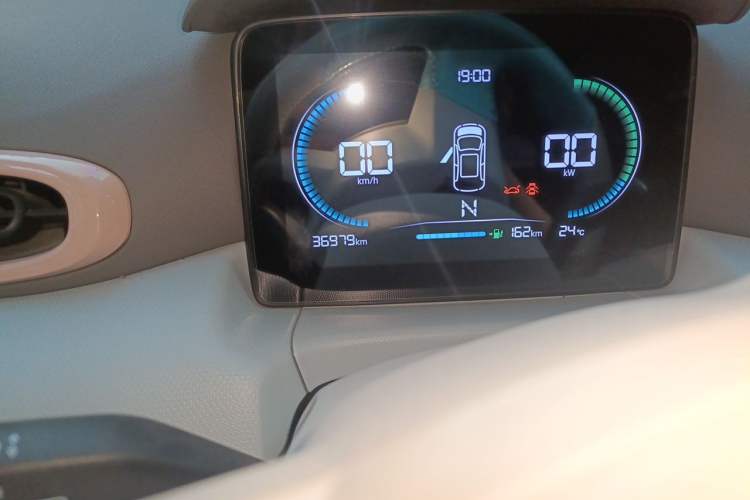 Used Leapmotor T03 2024 310 Comfort Edition Odometer Close Up