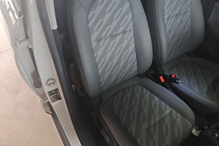 Used Leapmotor T03 2024 200 Lite Edition Right Front Seat