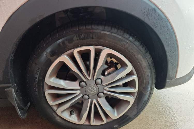 Used Leapmotor T03 2024 310 Comfort Edition Right Front Wheel Hub
