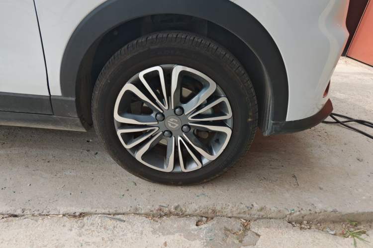 Used Leapmotor T03 2024 310 Comfort Edition Right Front Wheel Hub